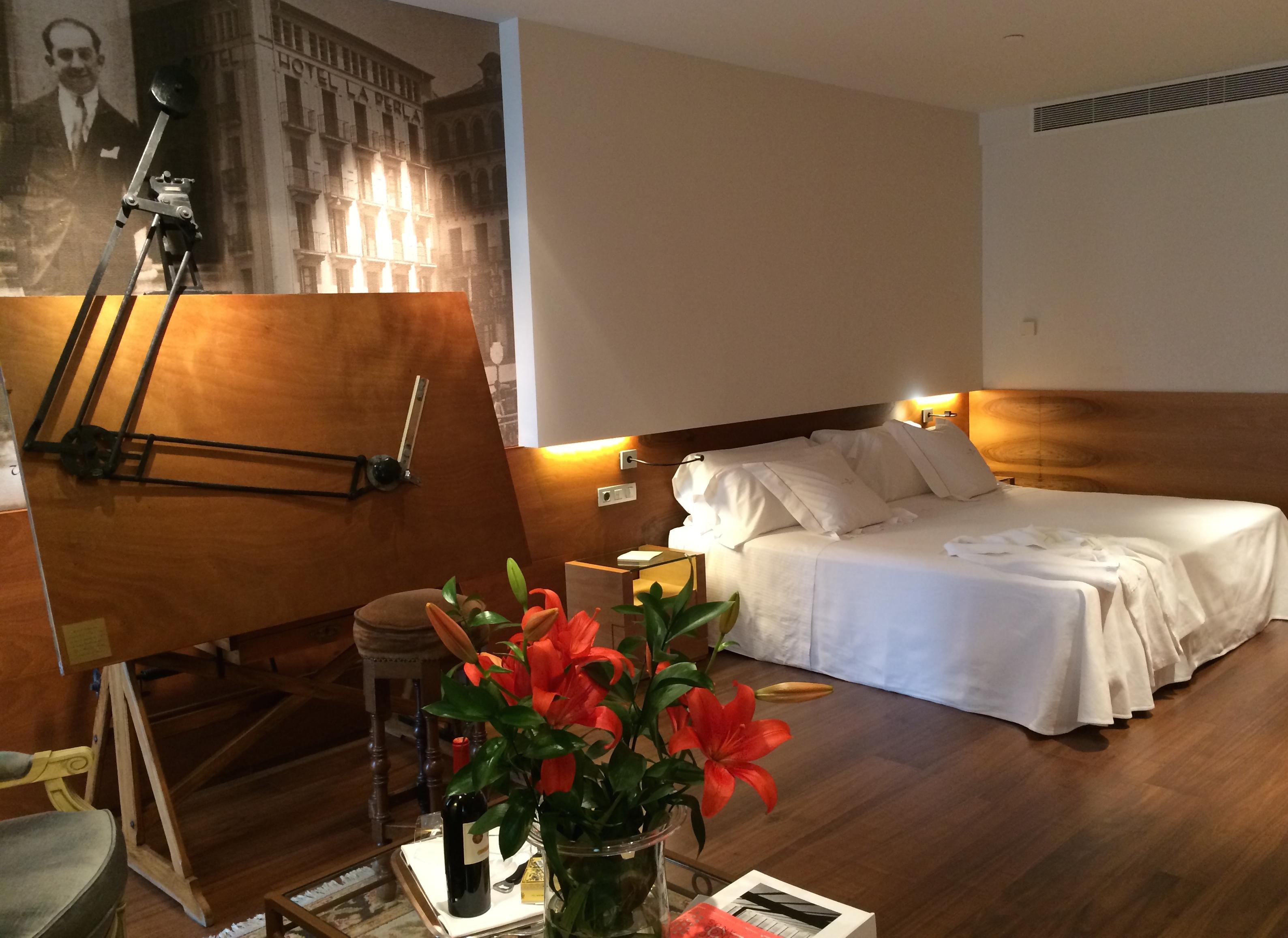 Gran Hotel La Perla Pamplona Exterior photo A room at Hotel Hesperia Madrid